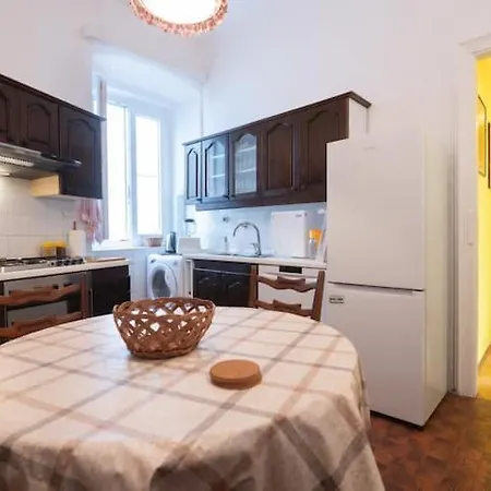 Nediljica アパート