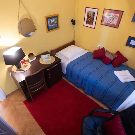 Nediljica アパート *